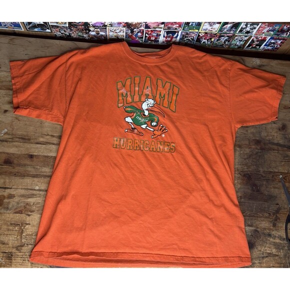 Miami Hurricanes Gildan T Shirt Vintage Style Orange Green Retro Logo Sz XL UM - Picture 1 of 6